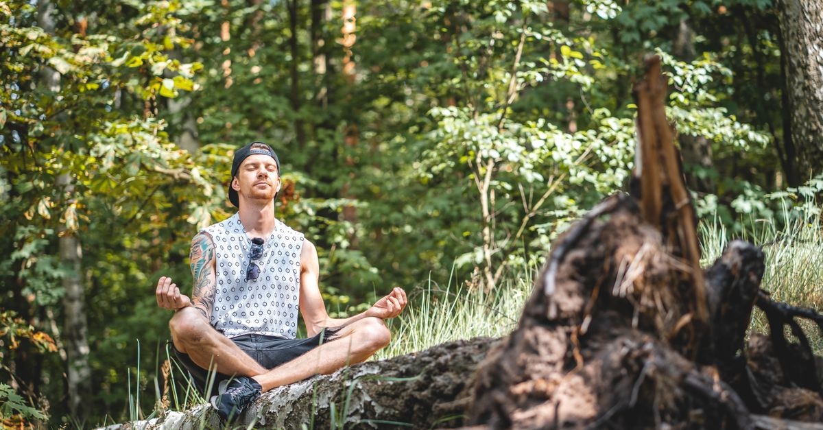 Mindfulness od zera: prosty plan na pierwsze 7 dni uważności
