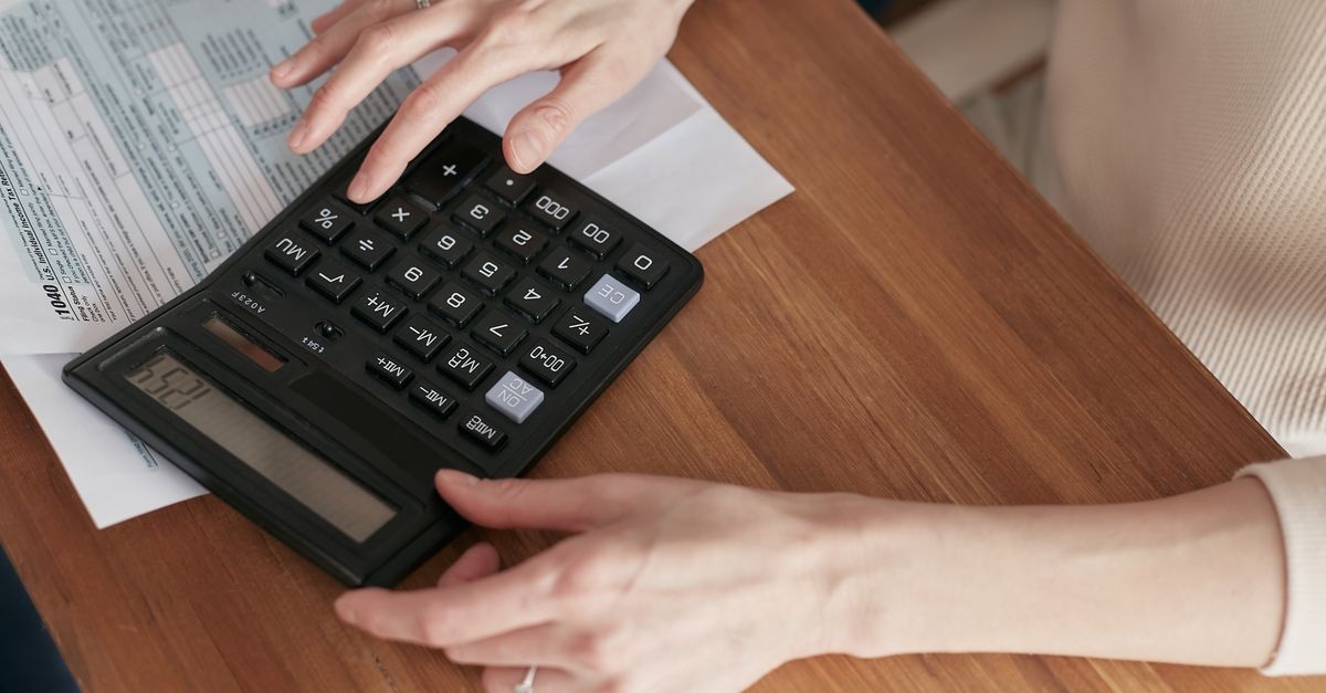 Finanse po kobiecemu: jak zbudować domowy budżet, który działa i daje spokój